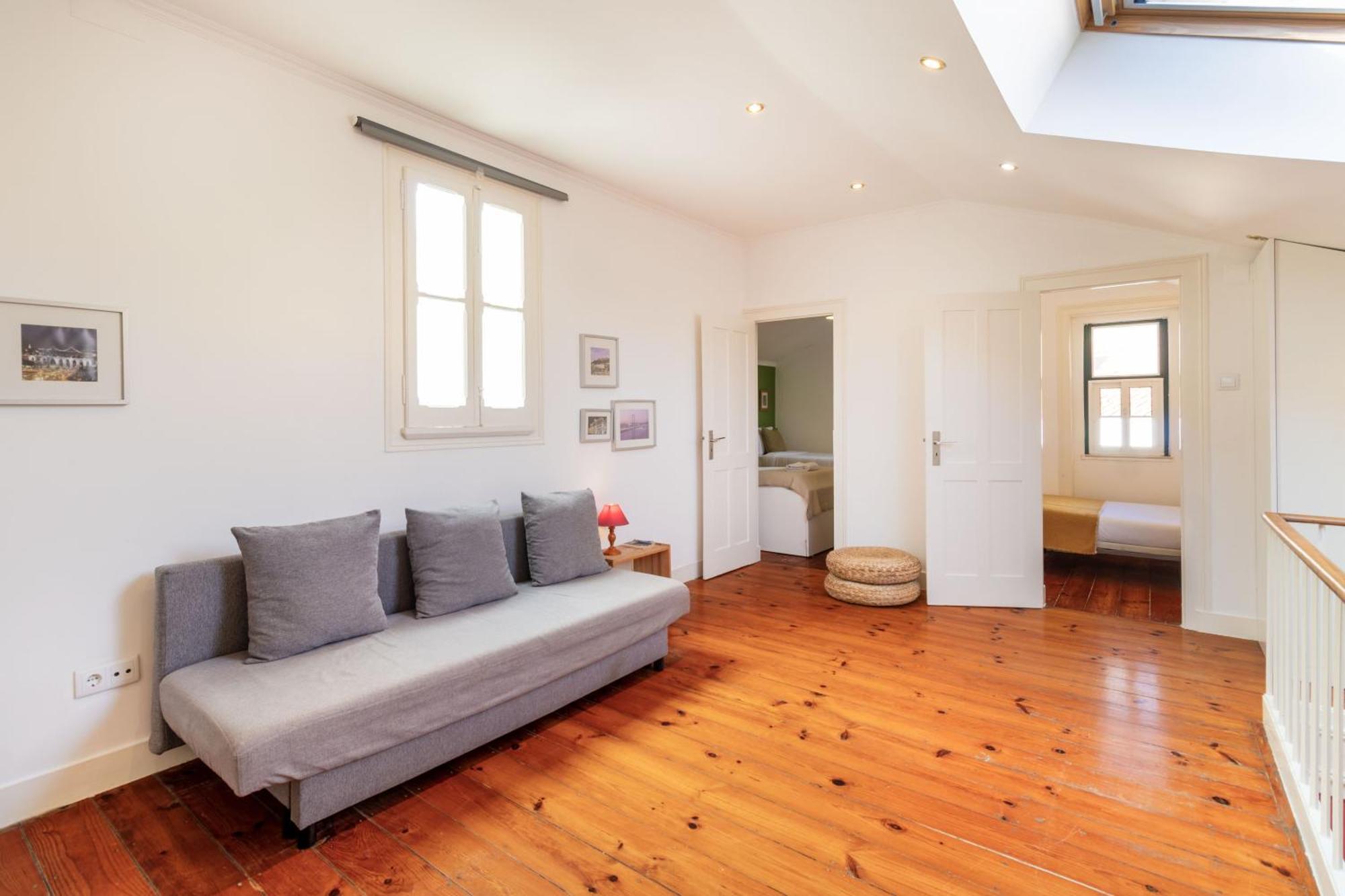 Inglaterra By Central Hill Apartments Lisbon Room photo